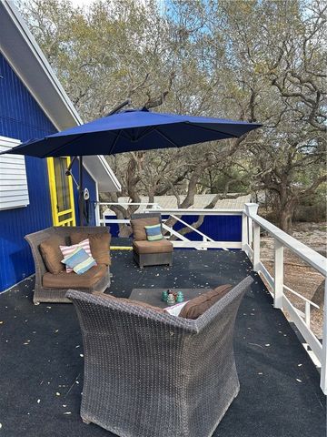 2153 6th St, Ingleside, TX 78362