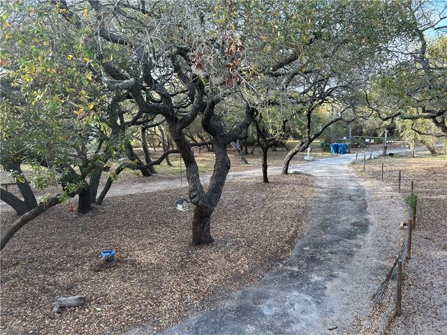 2153 6th St, Ingleside, TX 78362