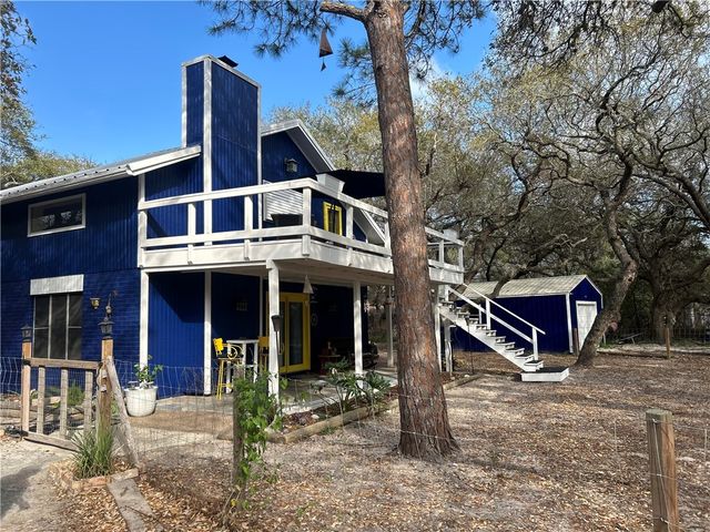 2153 6th St, Ingleside, TX 78362