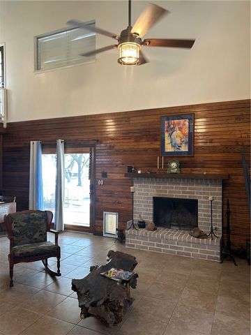 2153 6th St, Ingleside, TX 78362