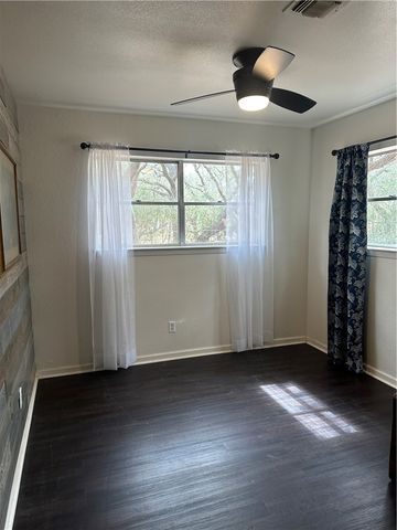 2153 6th St, Ingleside, TX 78362