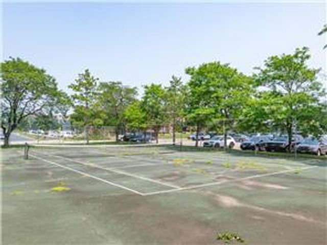 4101 Parklawn Avenue 236, Edina, MN 55435