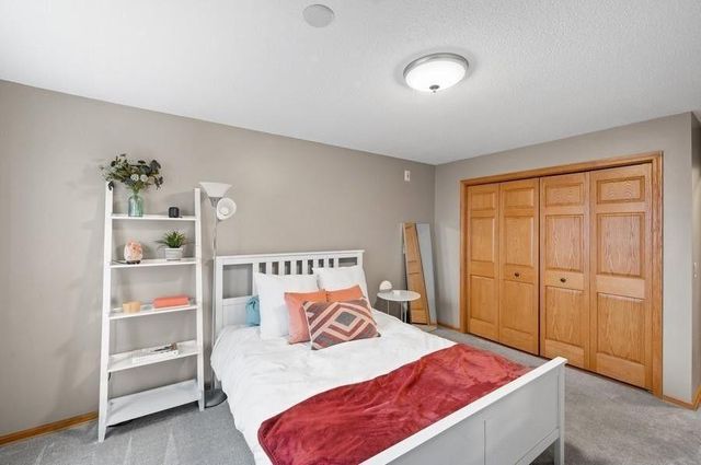 4101 Parklawn Avenue 236, Edina, MN 55435
