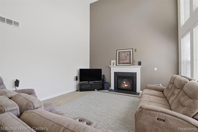 51161 Hallfield Street, Novi, MI 48374