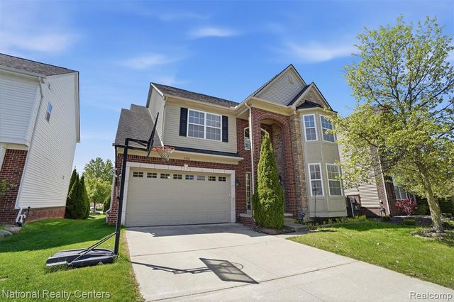 51161 Hallfield Street, Novi, MI 48374