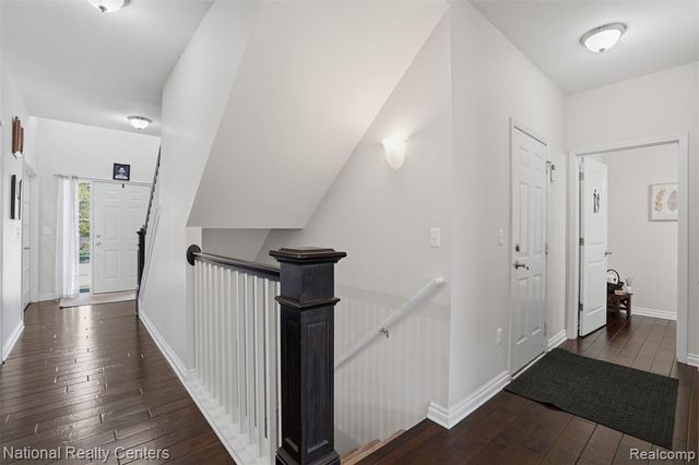 51161 Hallfield Street, Novi, MI 48374