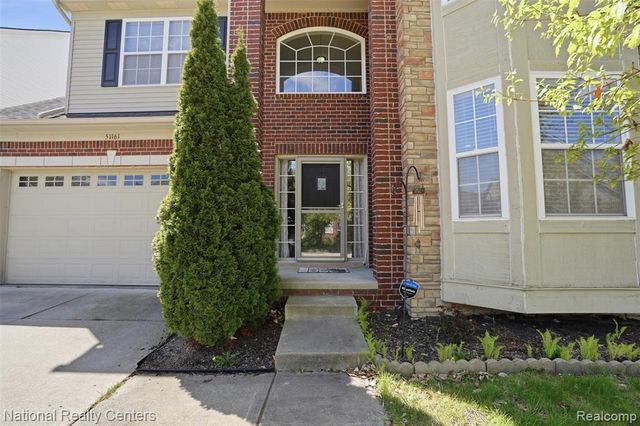 51161 Hallfield Street, Novi, MI 48374