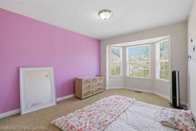 51161 Hallfield Street, Novi, MI 48374
