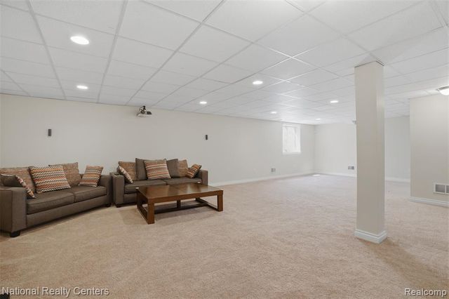 51161 Hallfield Street, Novi, MI 48374