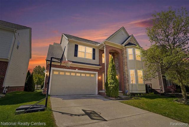 51161 Hallfield Street, Novi, MI 48374