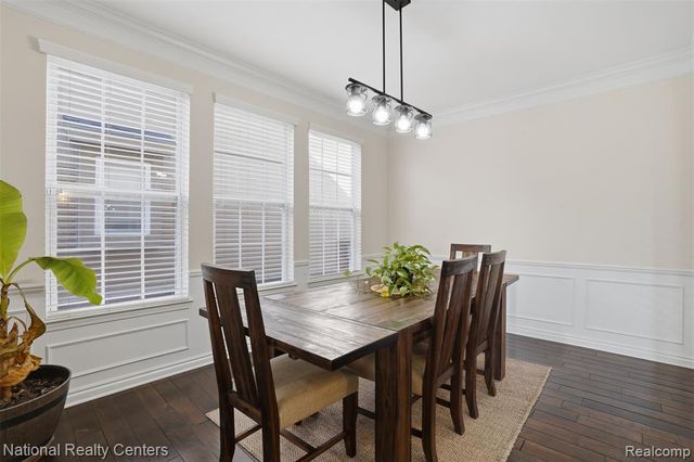 51161 Hallfield Street, Novi, MI 48374