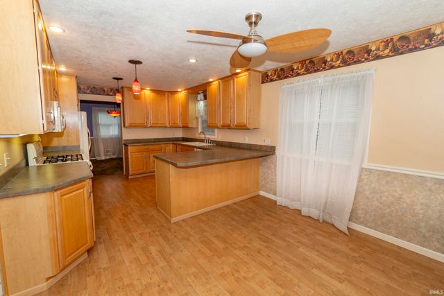 18481 Cleveland Road, South Bend, IN 46637