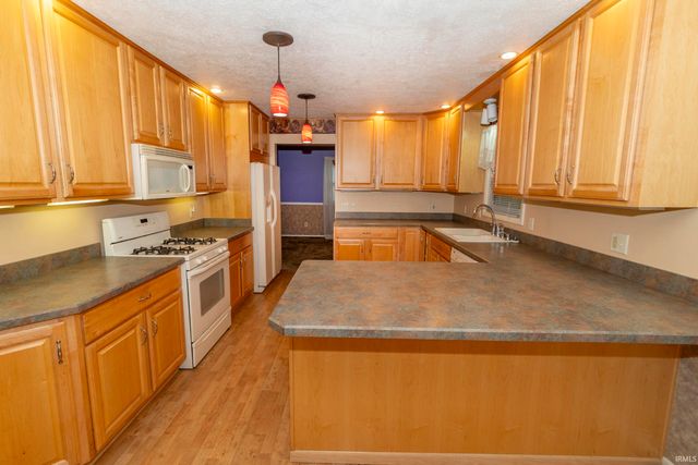 18481 Cleveland Road, South Bend, IN 46637
