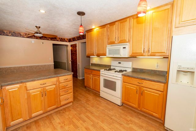 18481 Cleveland Road, South Bend, IN 46637
