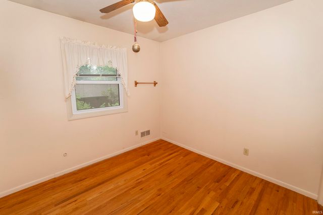 18481 Cleveland Road, South Bend, IN 46637