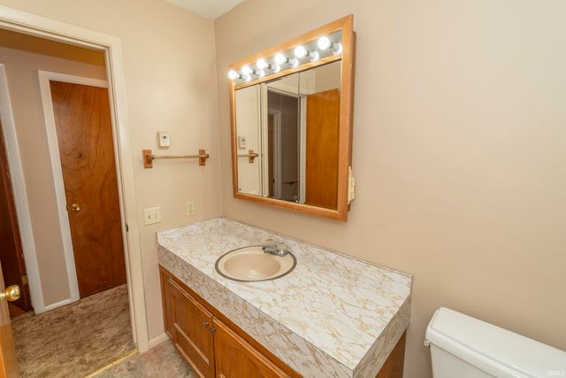 18481 Cleveland Road, South Bend, IN 46637