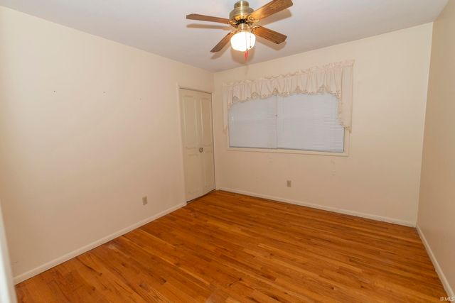 18481 Cleveland Road, South Bend, IN 46637