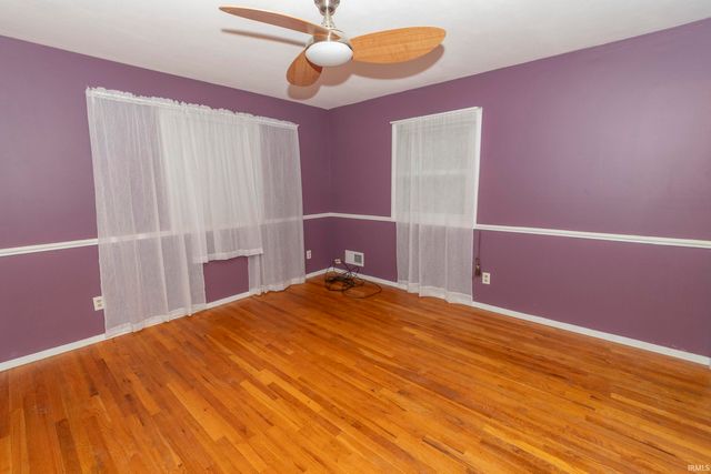 18481 Cleveland Road, South Bend, IN 46637