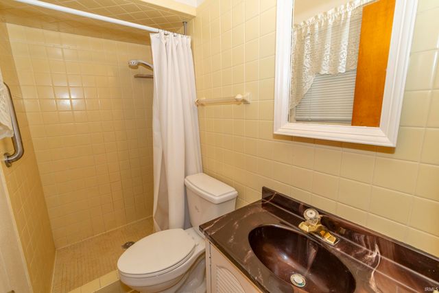 18481 Cleveland Road, South Bend, IN 46637