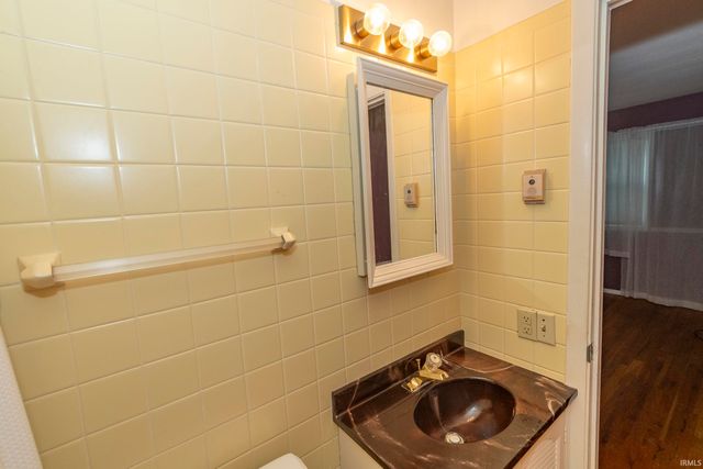 18481 Cleveland Road, South Bend, IN 46637
