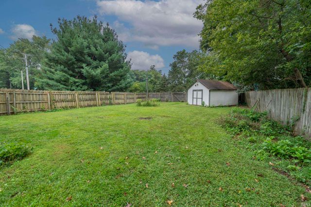 18481 Cleveland Road, South Bend, IN 46637