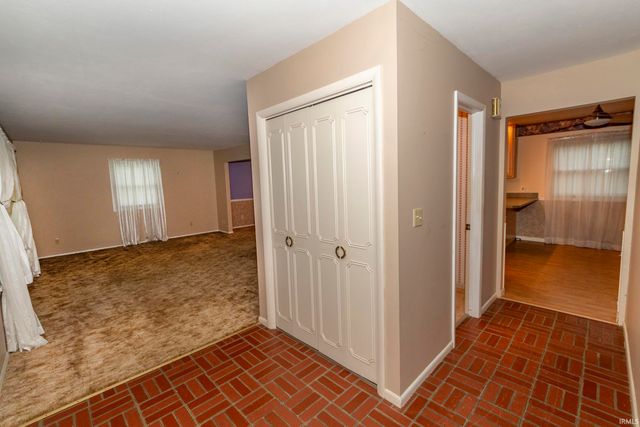 18481 Cleveland Road, South Bend, IN 46637