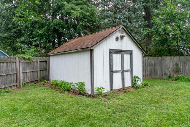18481 Cleveland Road, South Bend, IN 46637