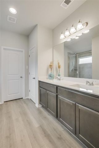 3703 Stillwood LN, Lago Vista, TX 78645