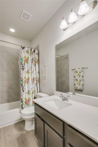 3703 Stillwood LN, Lago Vista, TX 78645