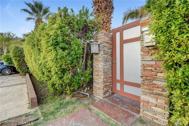 920 E Chuckwalla Road, Palm Springs, CA 92262
