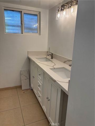 920 E Chuckwalla Road, Palm Springs, CA 92262