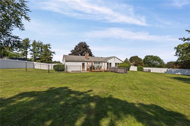 5 Starlight Circle, Perinton, NY 14450