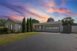 5 Starlight Circle, Perinton, NY 14450
