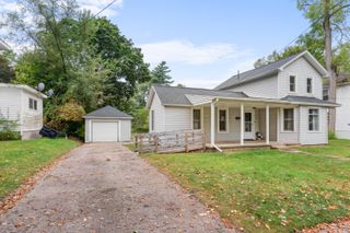 82 N Norwood Street, Hillsdale City, MI 49242