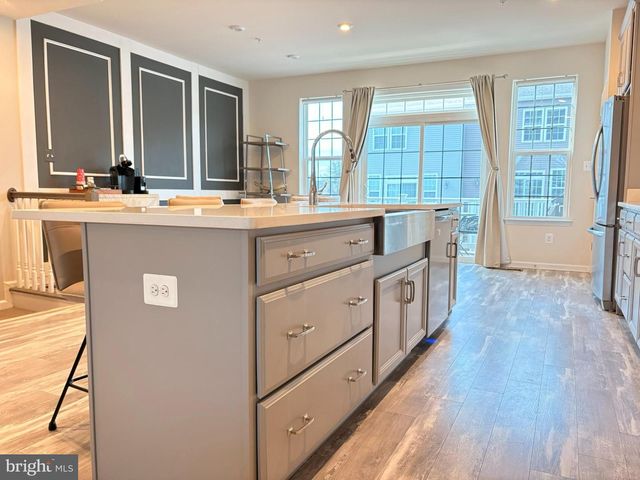 2734 PINEBROOK RD, Landover, MD 20785