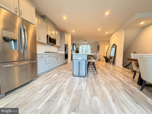 2734 PINEBROOK RD, Landover, MD 20785