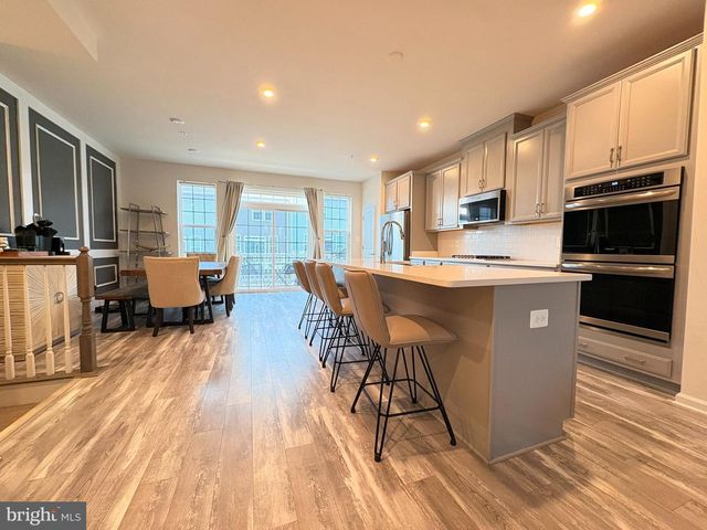 2734 PINEBROOK RD, Landover, MD 20785