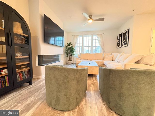 2734 PINEBROOK RD, Landover, MD 20785