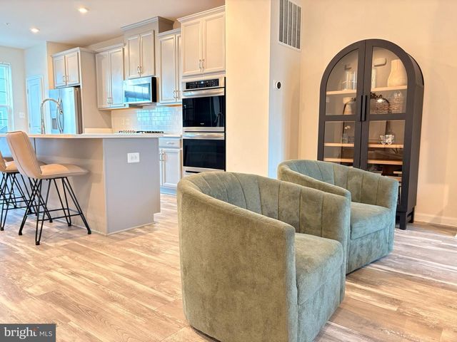 2734 PINEBROOK RD, Landover, MD 20785