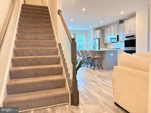 2734 PINEBROOK RD, Landover, MD 20785