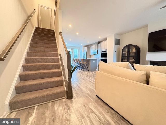 2734 PINEBROOK RD, Landover, MD 20785