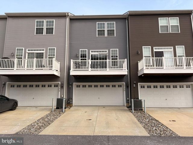 2734 PINEBROOK RD, Landover, MD 20785