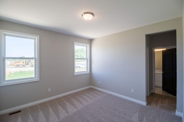 7496 Brunswick Drive, Washington Twp, MI 48095