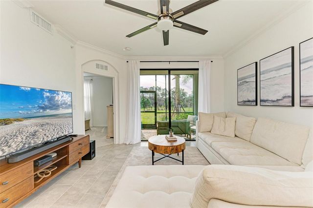 18114 GAWTHROP DRIVE 108, Bradenton, FL 34211