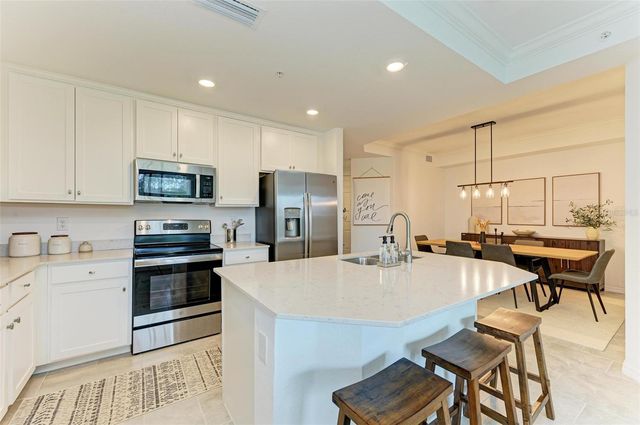 18114 GAWTHROP DRIVE 108, Bradenton, FL 34211