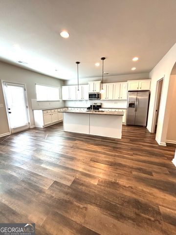 197 Weymouth Drive, Locust Grove, GA 30248