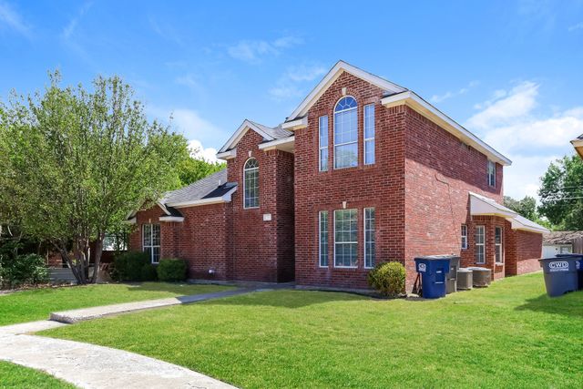2230 Colgate Court, Lancaster, TX 75134