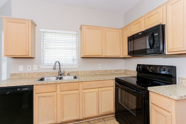 2230 Colgate Court, Lancaster, TX 75134
