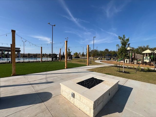 137 Two Bits LN, Elgin, TX 78621