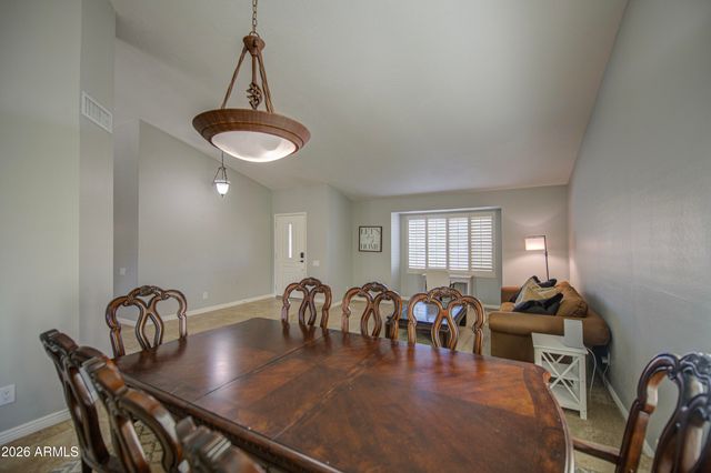 5651 E Fairfield Street E, Mesa, AZ 85205